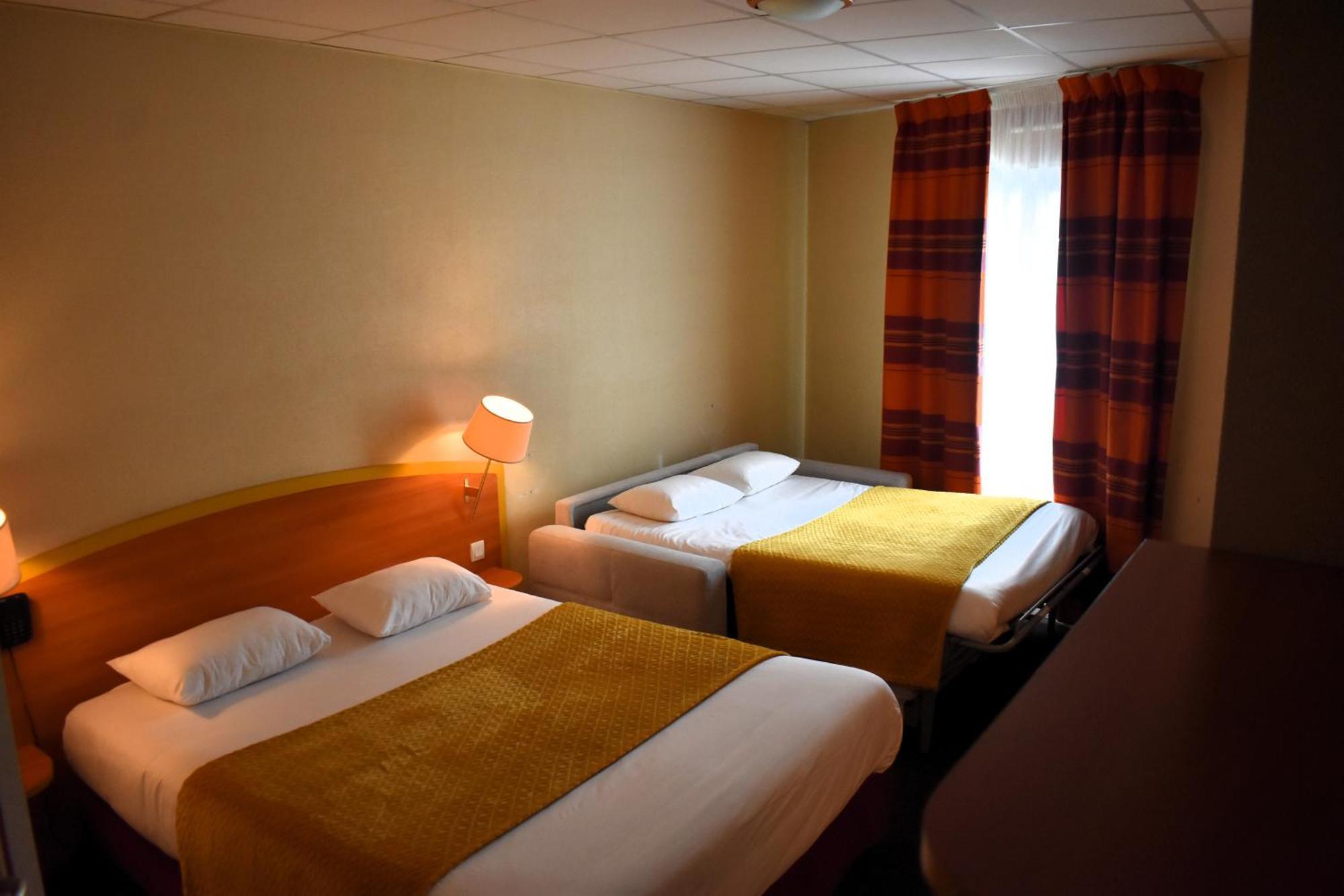 Kyriad Hotel Lamballe Exterior photo